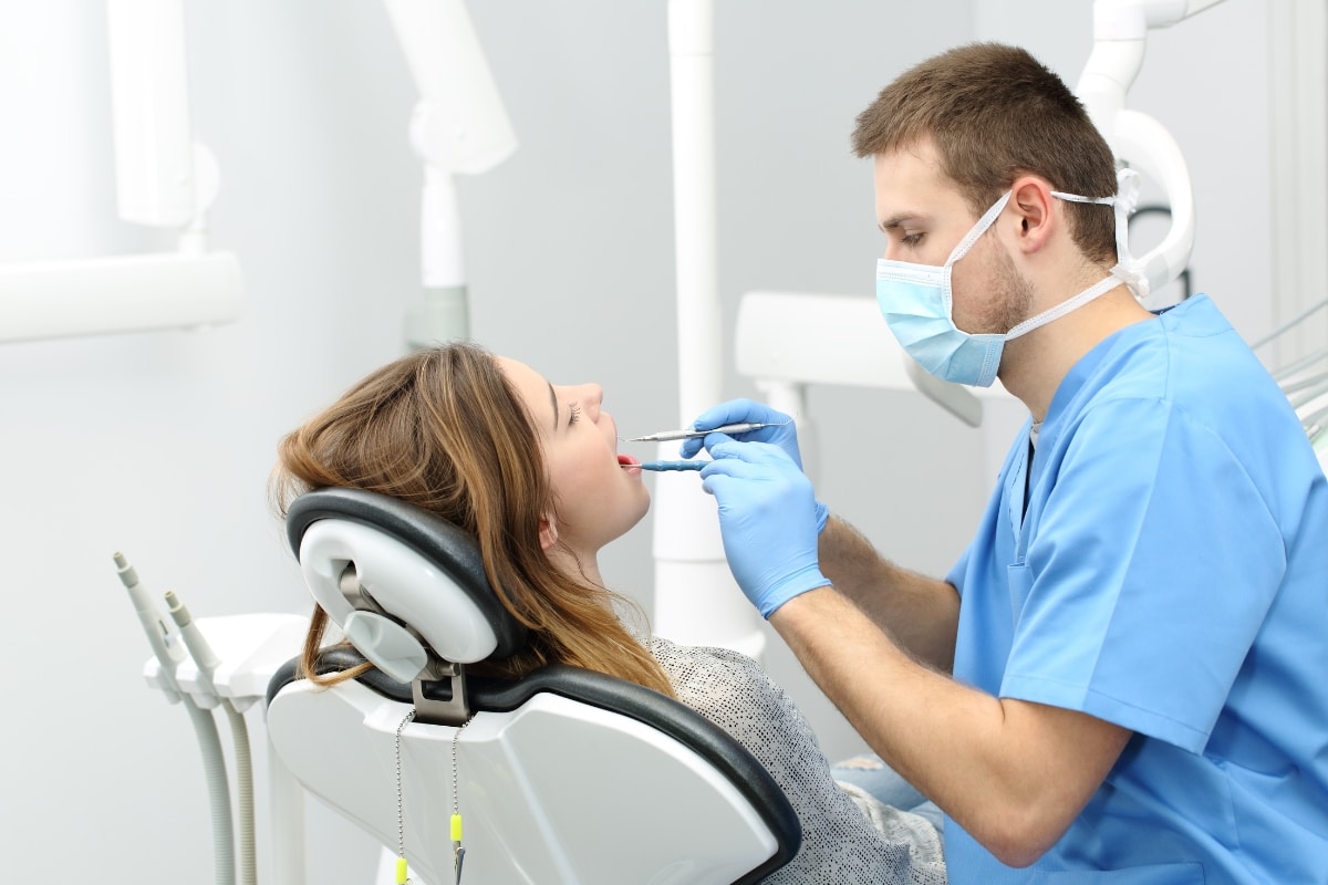 Cracked Tooth at 11 PM? Emergency Dentistry Tips