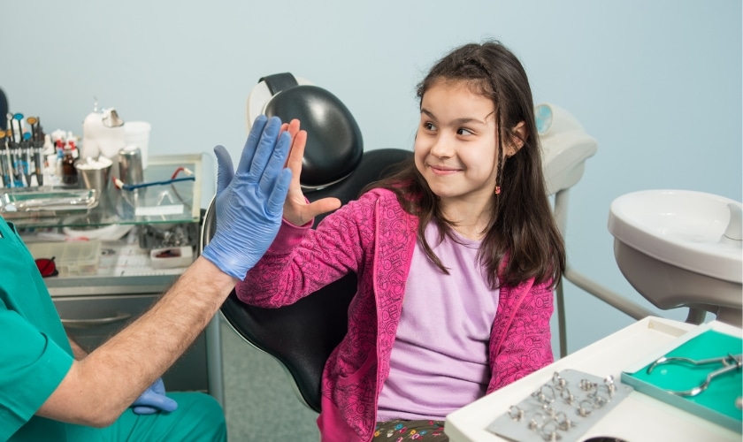 Regular Dental Check up with Pediatric Dentist - Child Dentistry in Chicago