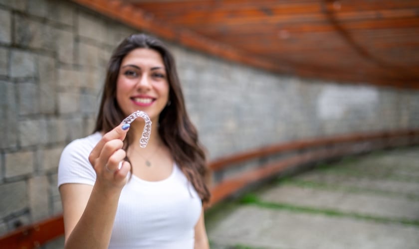 Invisalign Aligners Treatment in Chicago - In Smyle Dental