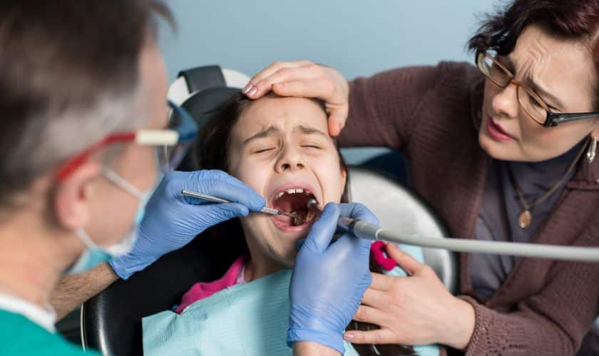 When Does a Tooth Extraction Become a Dental Emergency