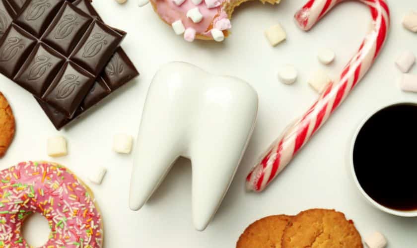 how to enjoy thanksgiving desserts without damaging your teeth